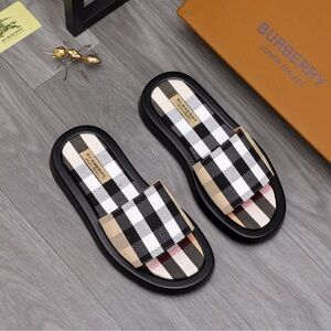 Burberry White Strap Slides with Black Base & Raised Logo 👟